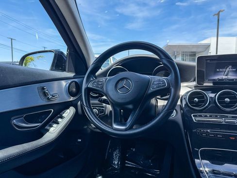 Used 2018 Mercedes-Benz C 300 Sedan image 15