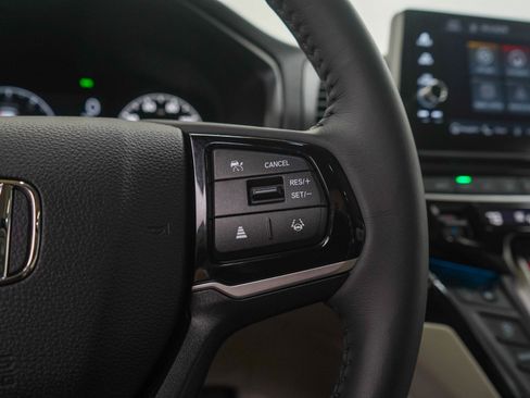 Used 2026 Honda Odyssey Touring image 29