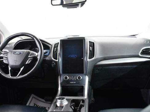 Used 2024 Ford Edge SEL w/ Sport Appearance Package image 7
