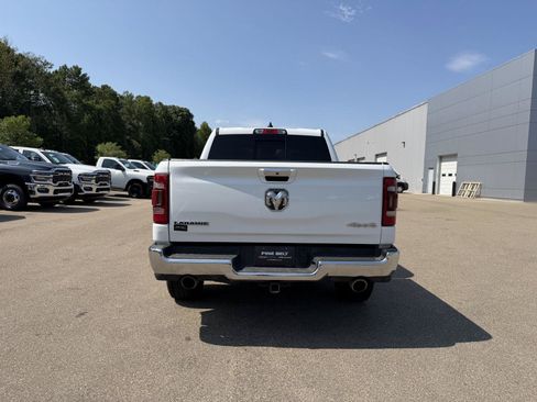 Used 2022 RAM 1500 Laramie AWD/4WD image 5