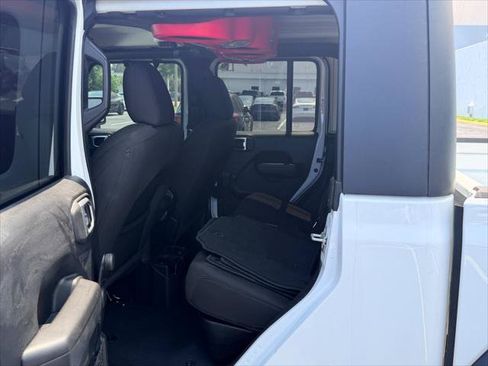 Used 2022 Jeep Gladiator Sport w/ Trailer Tow Package AWD/4WD image 16