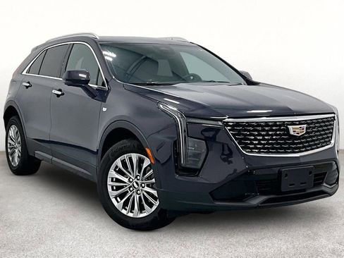 Used 2025 Cadillac XT4 Premium Luxury AWD/4WD image 1