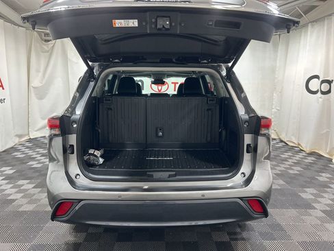 Used 2026 Toyota Highlander Limited image 20