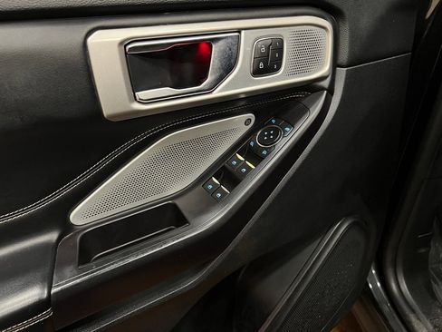 Used 2020 Ford Explorer ST w/ ST Street Pack image 29