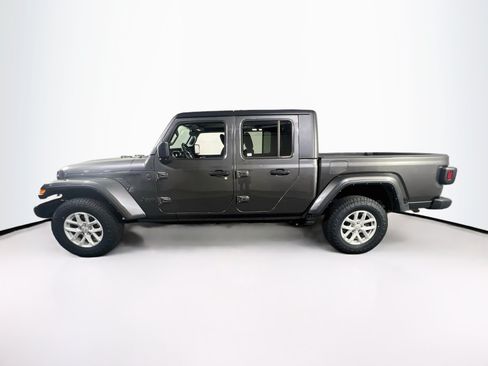 Used 2023 Jeep Gladiator Sport AWD/4WD image 8