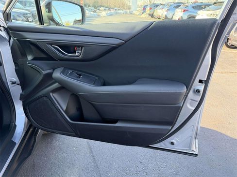 Used 2025 Subaru Outback Premium image 10