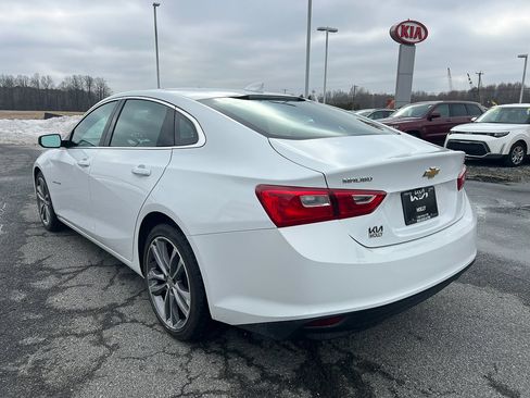 Used 2023 Chevrolet Malibu LT image 3