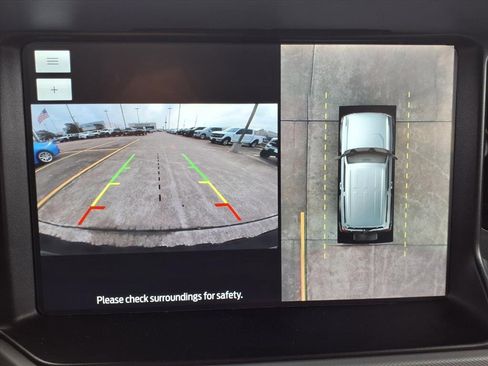 Used 2022 Ford Bronco Badlands image 11