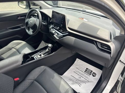 Certified 2021 Toyota C-HR Limited FWD image 37