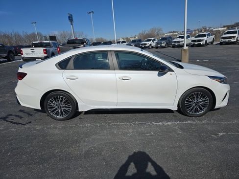 Used 2024 Kia Forte GT-Line image 9