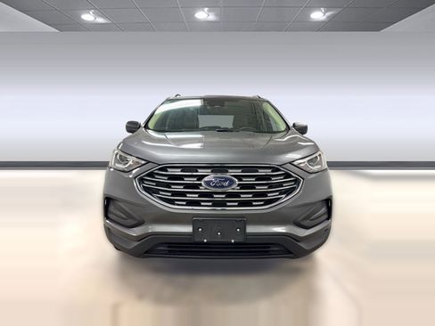 Used 2021 Ford Edge SE image 4