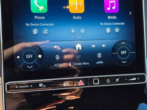 Used 2026 Mercedes-Benz GLC 300 4MATIC image 29