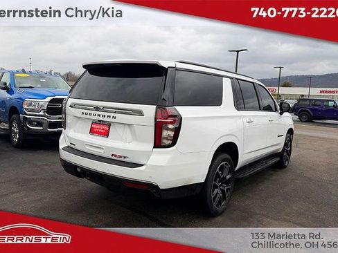 Used 2022 Chevrolet Suburban RST image 30