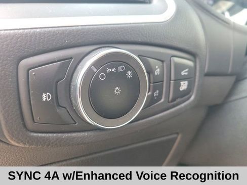 Used 2024 Ford Edge Titanium image 6