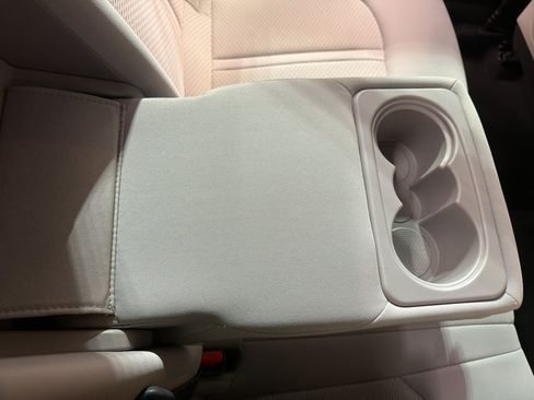 Used 2017 Hyundai Sonata SE w/ Cargo Package image 26