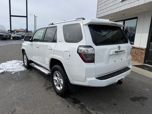 Used 2024 Toyota 4Runner SR5 Premium image 6