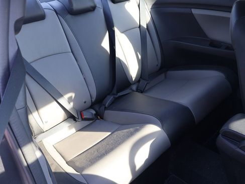 Used 2018 Honda Civic EX-L image 8