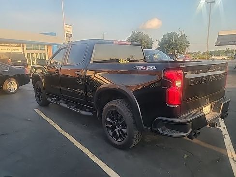 Used 2021 Chevrolet Silverado 1500 Custom w/ LPO, Dark Essentials Package AWD/4WD image 4