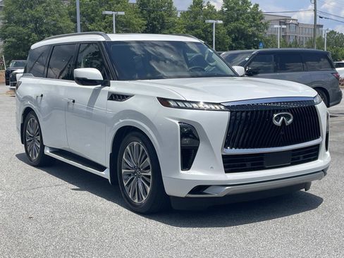 Certified 2026 INFINITI QX80 Luxe w/ Cargo Package AWD/4WD image 5