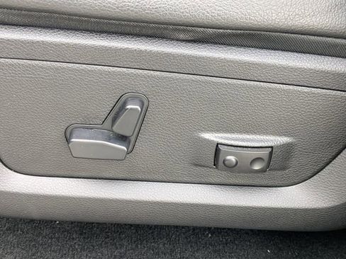 Used 2014 RAM 1500 Sport w/ Convenience Group image 19