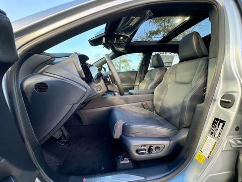 New 2026 Lexus RX 450h AWD image 19