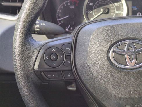 Used 2022 Toyota Corolla LE image 22