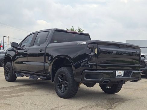 Used 2021 Chevrolet Silverado 1500 Custom Trail Boss w/ Midnight Edition AWD/4WD image 15
