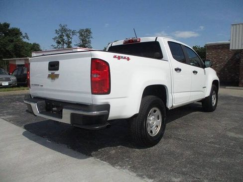 Used 2018 Chevrolet Colorado W/T w/ WT Convenience Package AWD/4WD image 2