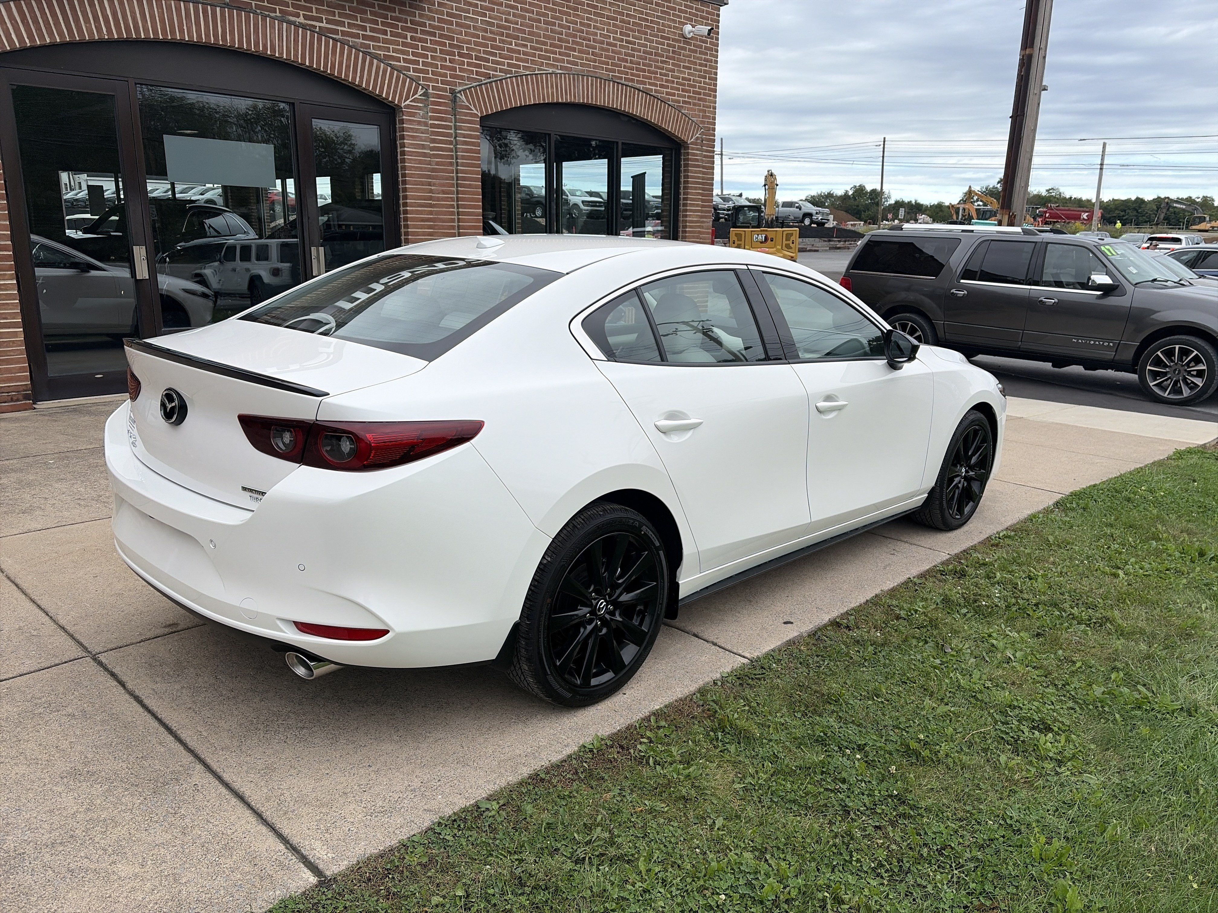 New 2026 MAZDA MAZDA3 2.5 Turbo Sedan w/Premium Plus AWD/4WD image 3