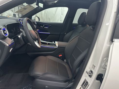 Used 2026 Mercedes-Benz GLC 300 image 19