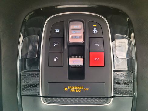 Used 2024 Hyundai Palisade Calligraphy image 17