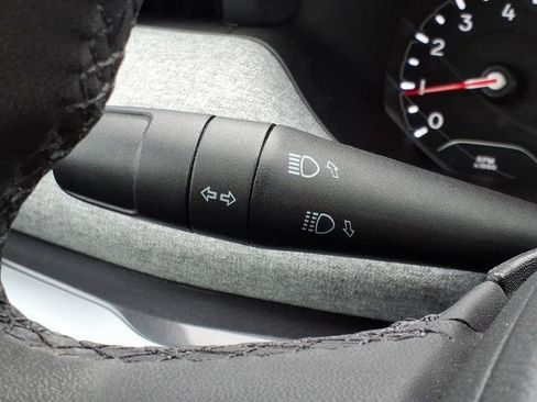 Used 2024 Jeep Compass Latitude AWD/4WD image 19