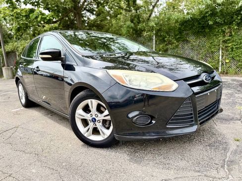 Used 2013 Ford Focus SE FWD image 1