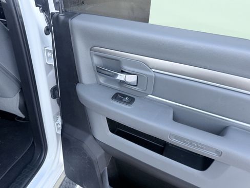 Used 2018 RAM 3500 Lone Star image 38