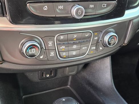 Certified 2019 Chevrolet Traverse RS w/ LPO, Floor Liner Package FWD image 23