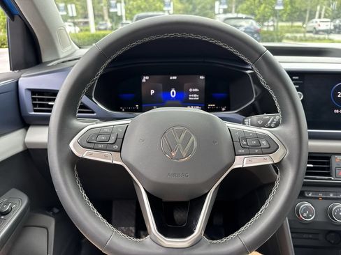 Used 2022 Volkswagen Taos SE FWD image 48