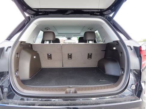 New 2026 GMC Terrain Denali w/ LPO, Floor Liner Package image 11