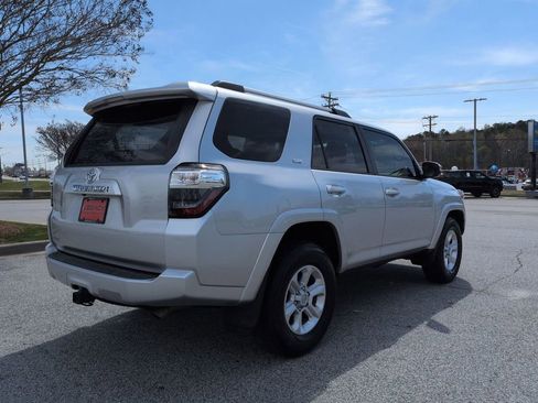 Used 2022 Toyota 4Runner SR5 Premium w/ Moonroof Package image 8