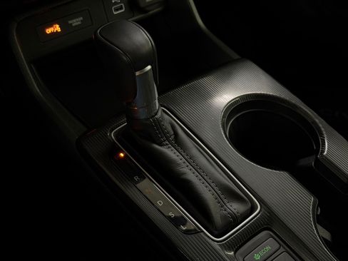 Certified 2024 Honda Civic EX-L image 18