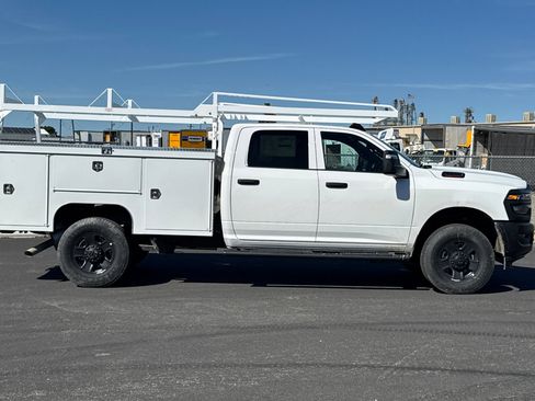 New 2026 RAM 2500 Tradesman AWD/4WD image 2