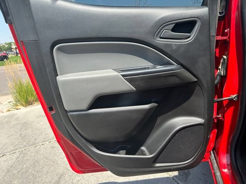 Used 2018 Chevrolet Colorado W/T w/ Custom Special Edition AWD/4WD image 23
