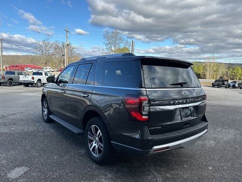 Used 2024 Ford Expedition Limited image 5