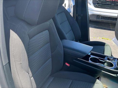 Used 2026 Chevrolet Equinox LT FWD image 7