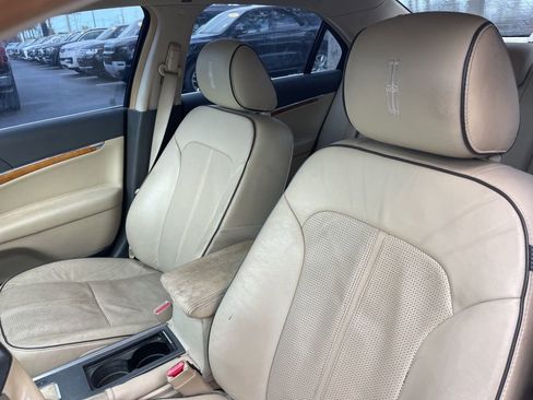 Used 2011 Lincoln MKZ w/ 101A Rapid Spec Order Code image 10