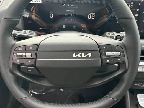 New 2026 Kia K4 EX FWD image 18