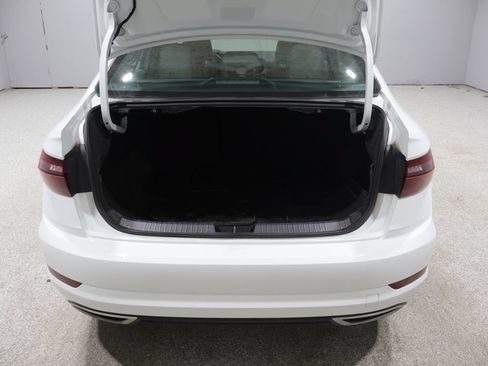 Used 2021 Volkswagen Jetta R-Line FWD image 18