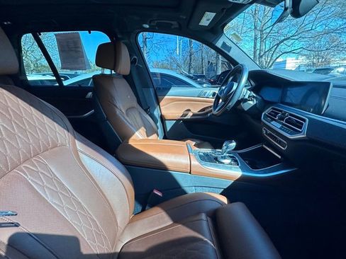 Used 2023 BMW X5 M50i w/ Executive Package image 4