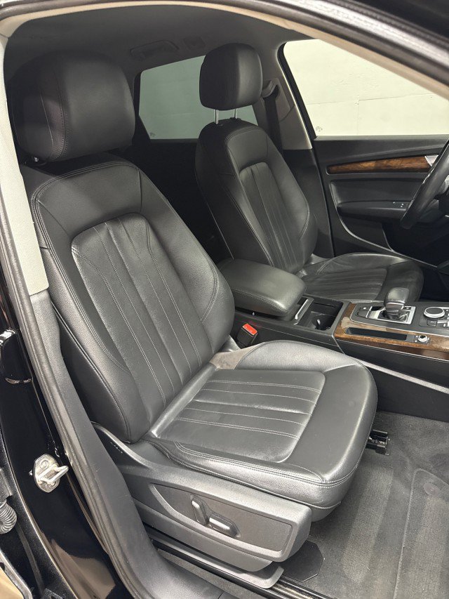 Used 2019 Audi Q5 2.0T Premium AWD/4WD image 25