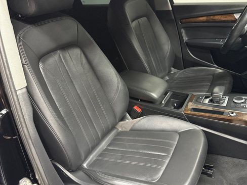 Used 2019 Audi Q5 2.0T Premium AWD/4WD image 25