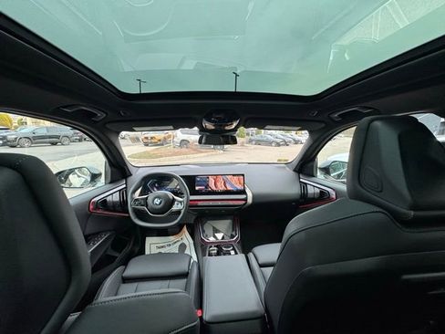 Used 2025 BMW X3 xDrive30i w/ Convenience Package image 40